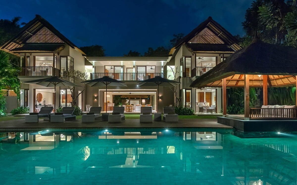 Seseh Beach Villa II Canggu, Bali - 6br (best price 2026) — photo 2, private villa in Canggu