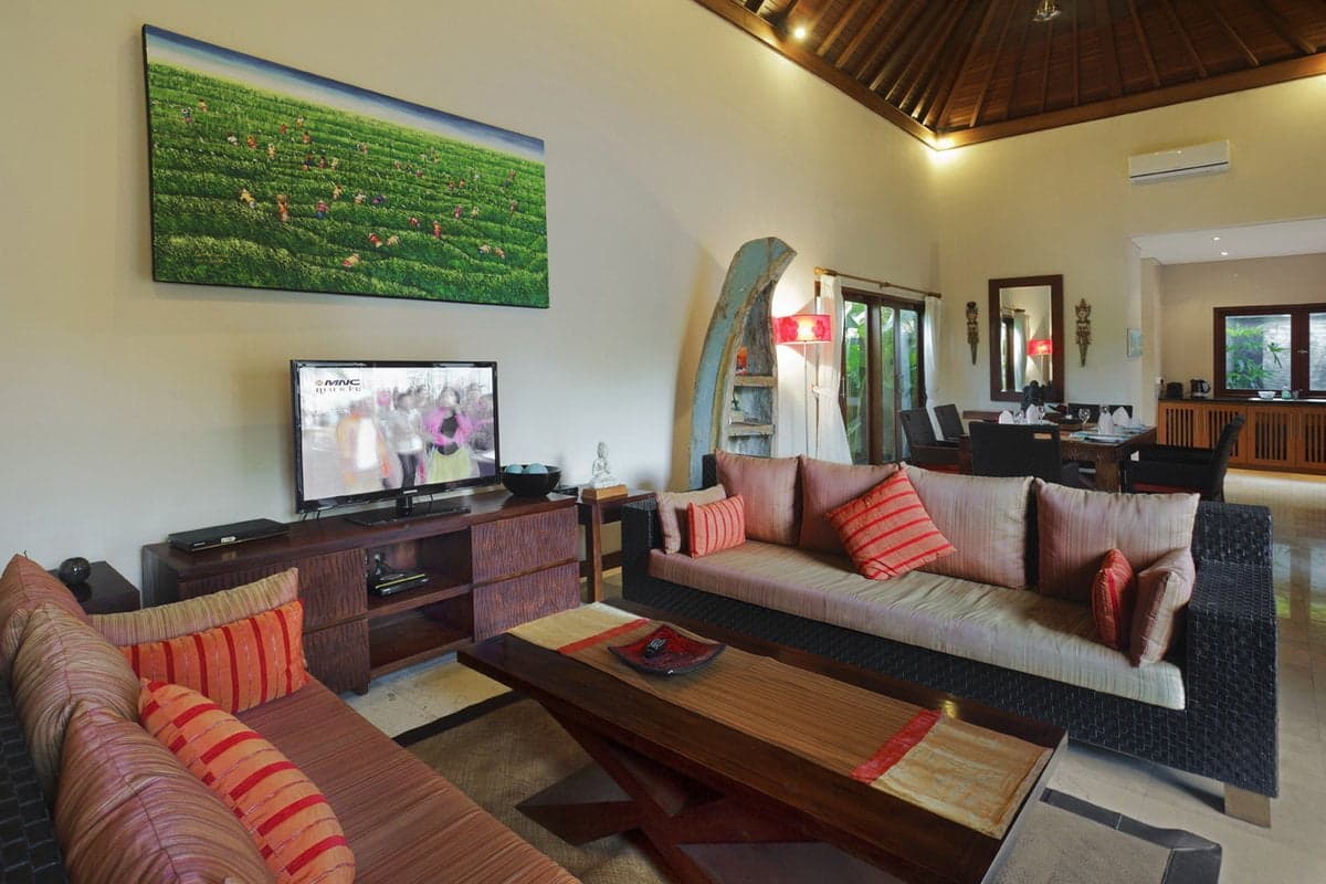 Villa Senang Canggu, Bali - 2br (best price 2026) — photo 2, private villa in Canggu