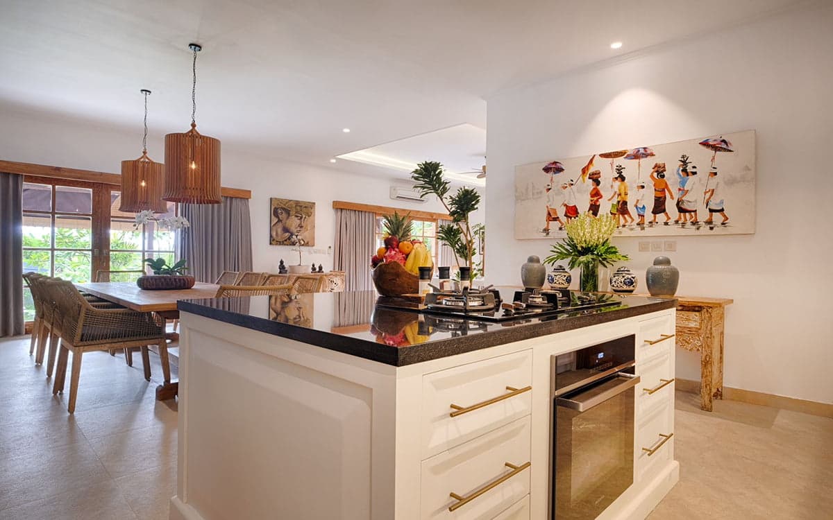 Villa Maya Canggu, Bali - 5br (best price 2026) — photo 2, private villa in Canggu