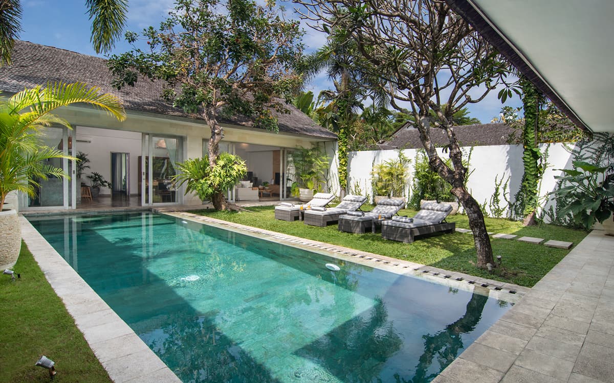Villa Mia Canggu ❤️ Best Price 2026 — private villa in Canggu, Bali