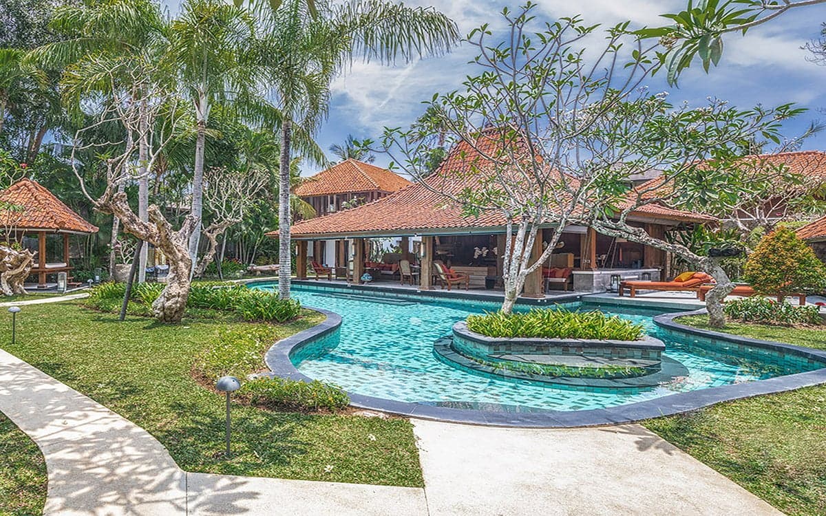 Villa Des Indes 1 Seminyak, Bali - 4br (best price 2026) — private villa in Seminyak, Bali
