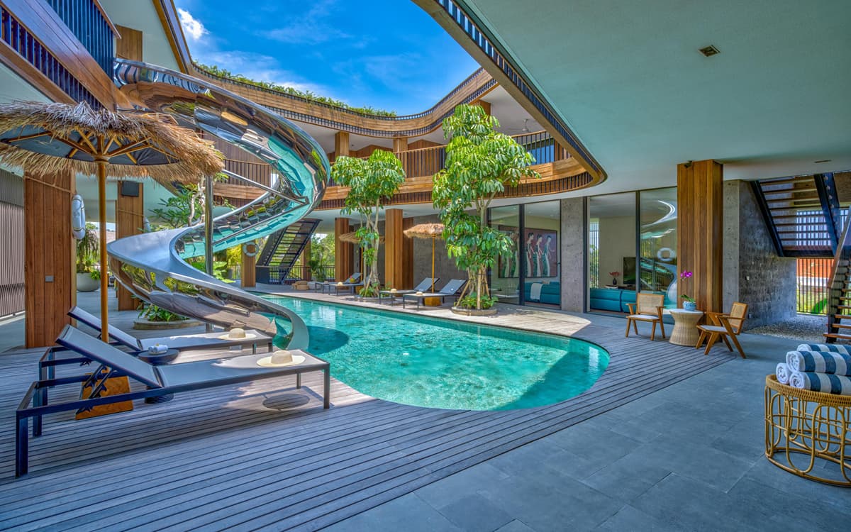 Akashi Residence in Canggu ❤️ 6br (Best Price 2026) — private villa in Canggu, Bali